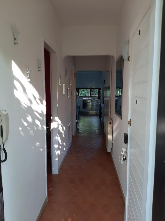 Appartamento Genziana - Con Vista Piscina E Garage Sirmione Exterior photo