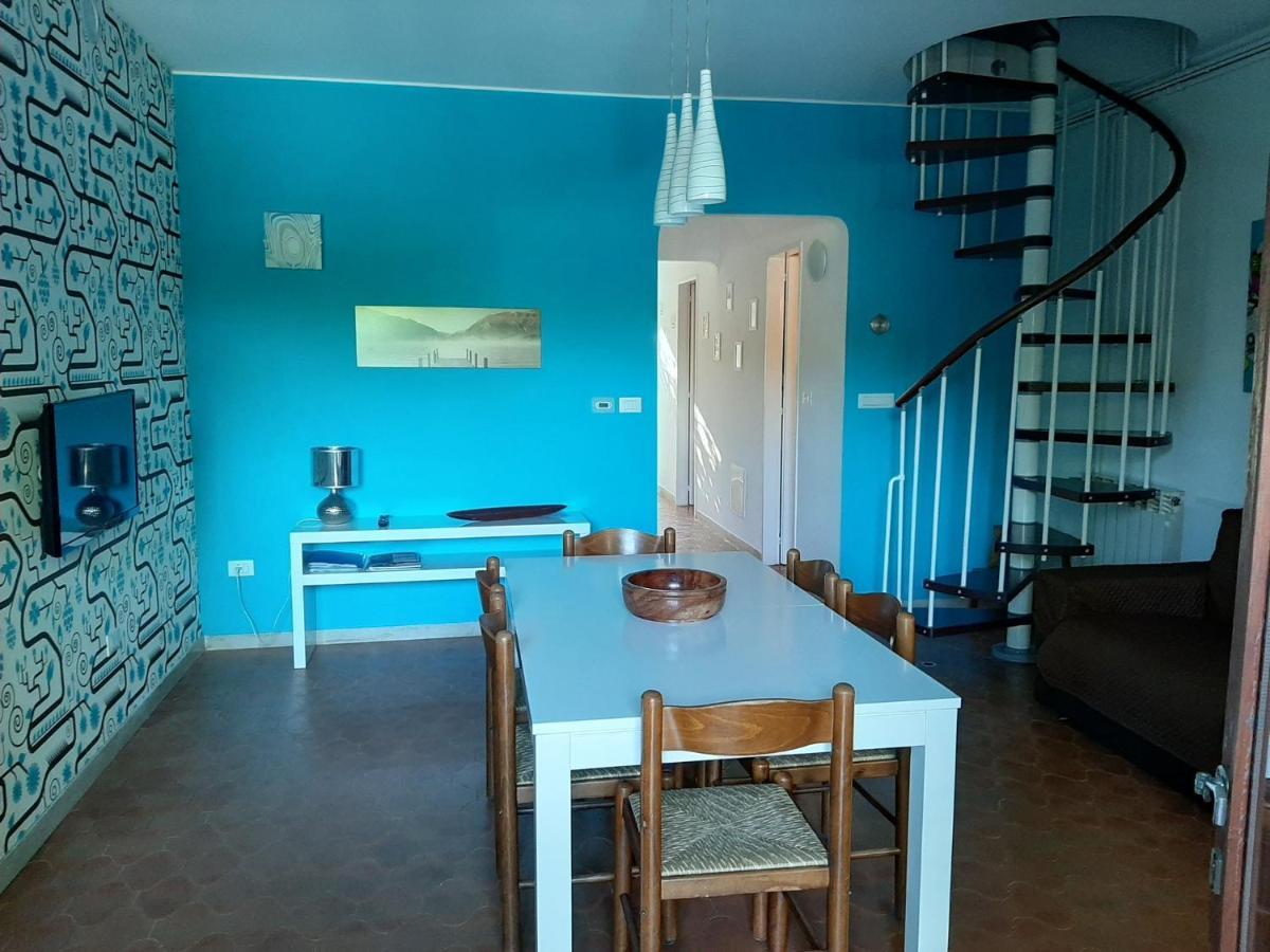 Appartamento Genziana - Con Vista Piscina E Garage Sirmione Exterior photo